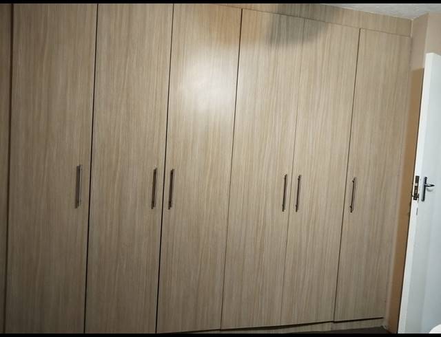 2 BEDROOM APARTMENT FOR SALE IN GLEN MARAIS